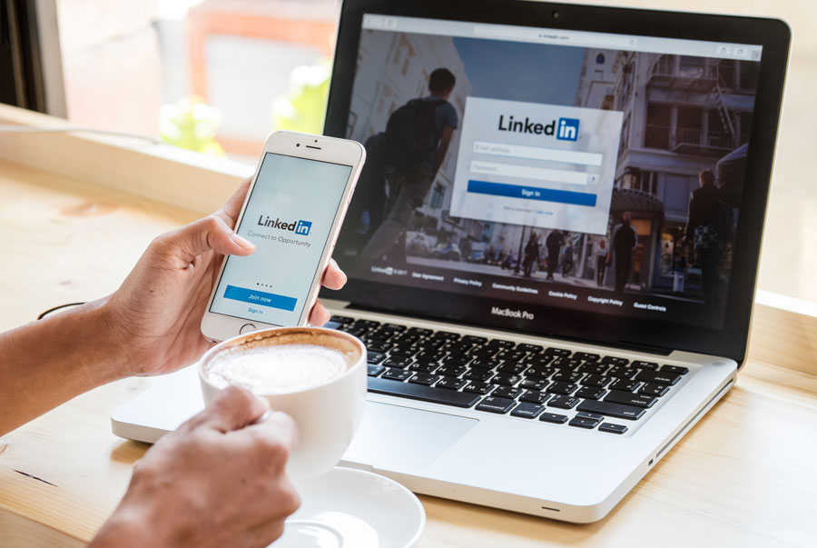 Industrial Marketing LinkedIn - زانیس دیجیتال | راهکار دیجیتال برای توسعه کسب و کار
